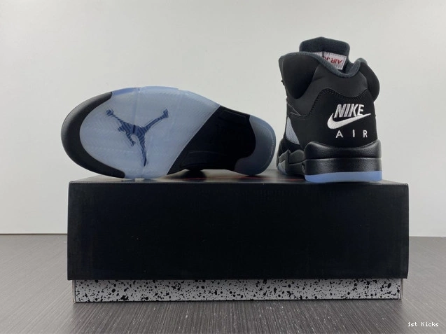Metallic Jordan 5 (2016) Black Retro 845035-003 0809